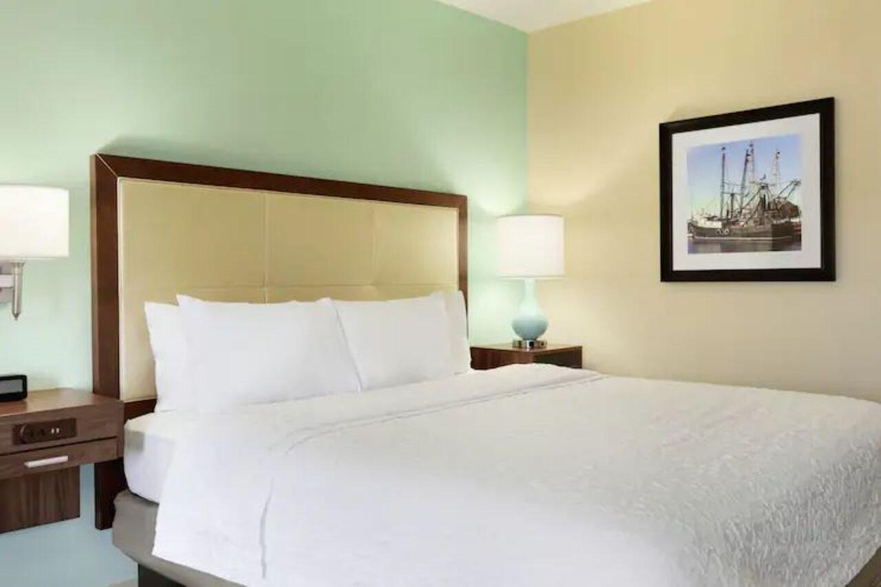 Hampton Inn & Suites Тарпон-Спрингс Экстерьер фото